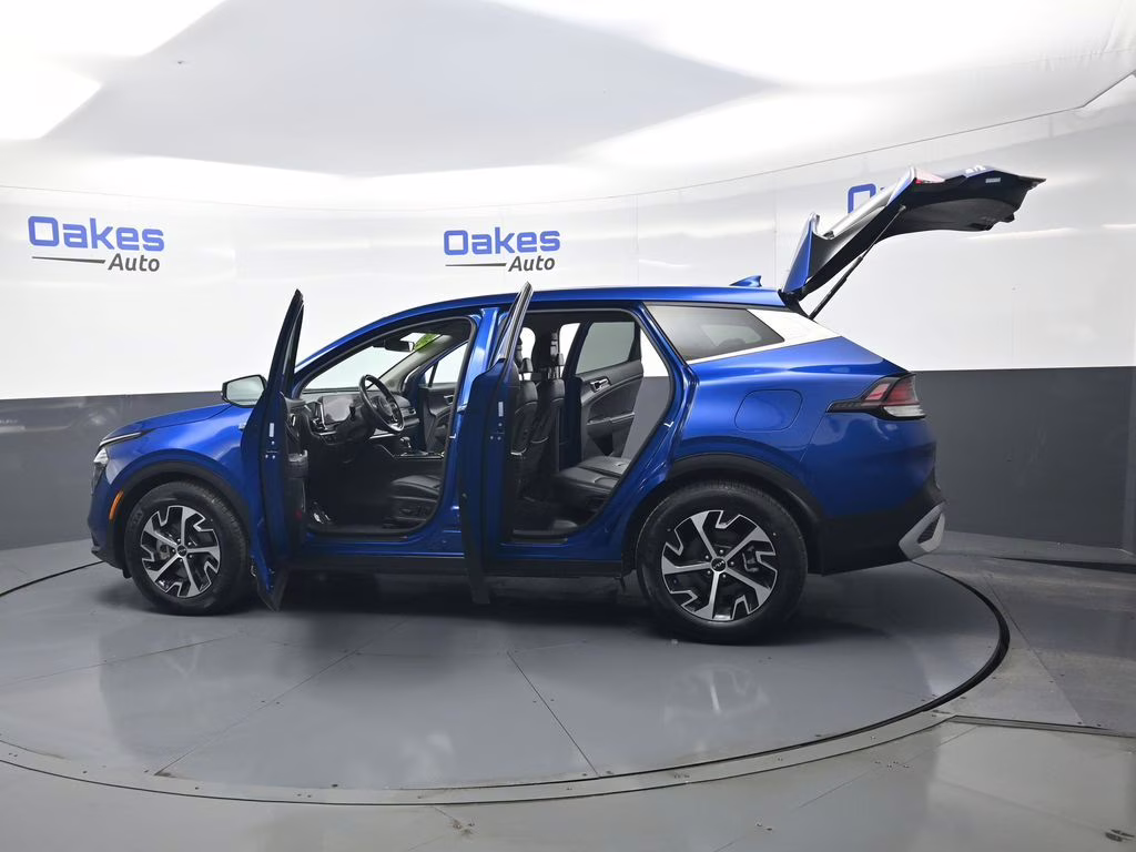 2025 Sapphire Blue Kia Sportage EX FWD SUV
