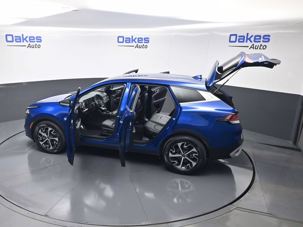 2025 Sapphire Blue Kia Sportage EX FWD SUV