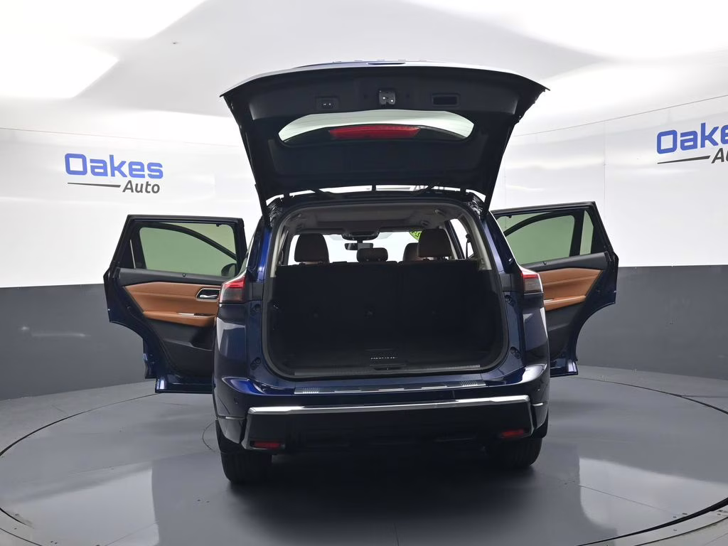 2024 Deep Ocean Blue Pearl/Super Black Nissan Rogue Platinum AWD SUV