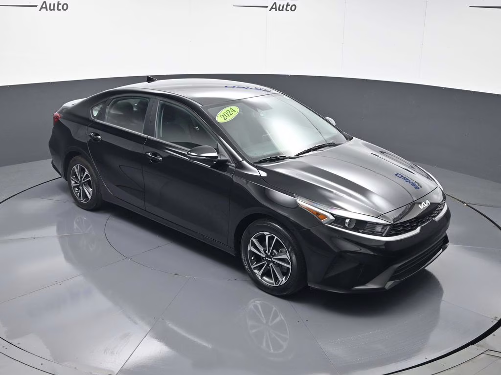 2024 Aurora Black Pearl Kia Forte LXS FWD Sedan