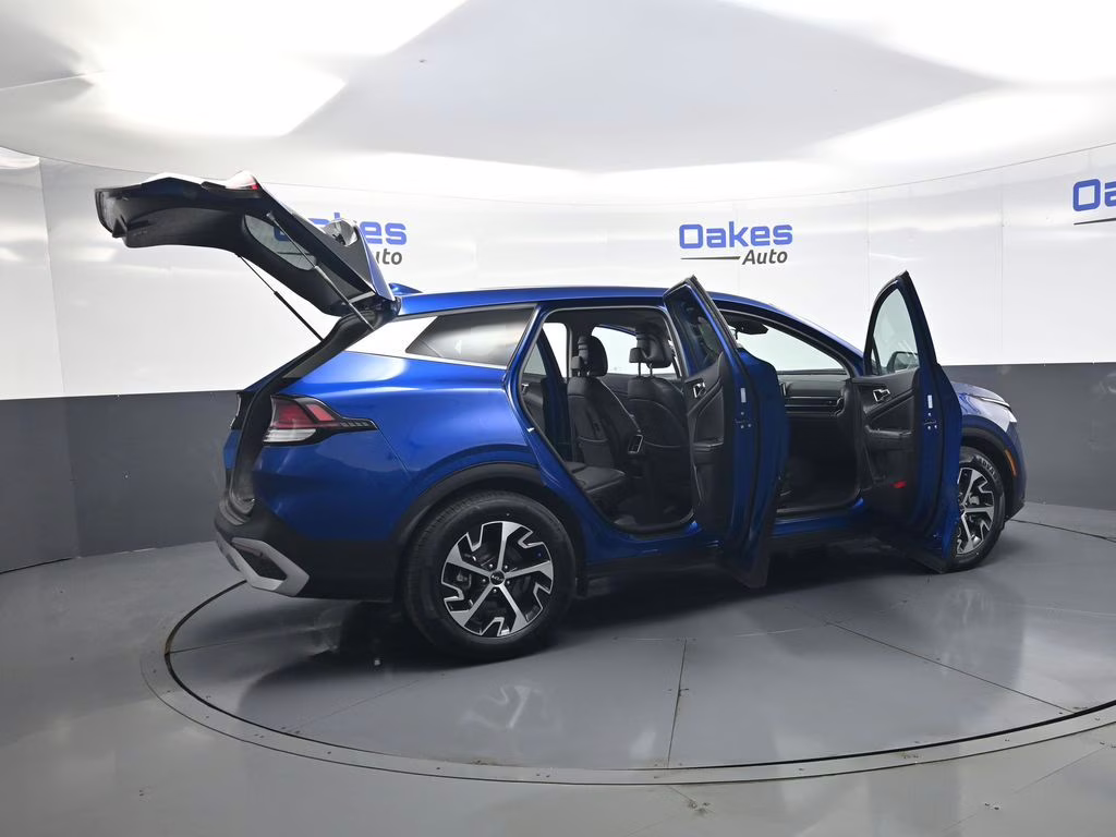 2025 Sapphire Blue Kia Sportage EX FWD SUV