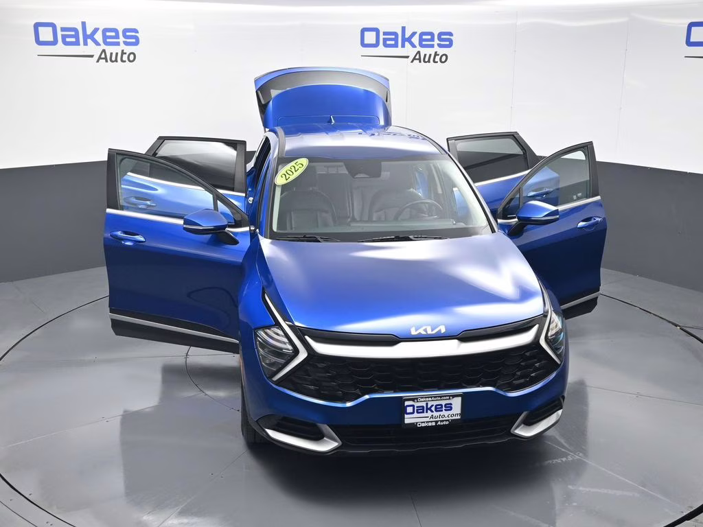 2025 Sapphire Blue Kia Sportage EX FWD SUV