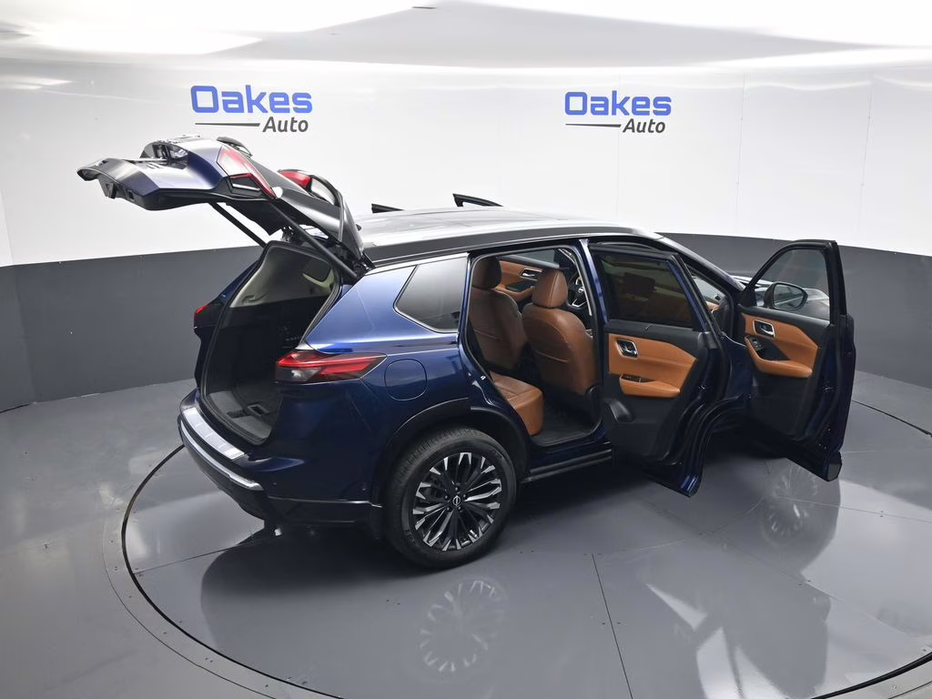 2024 Deep Ocean Blue Pearl/Super Black Nissan Rogue Platinum AWD SUV