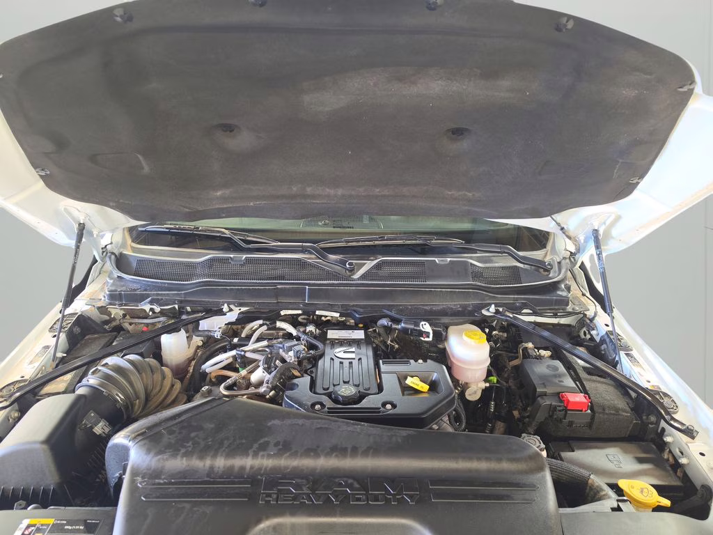 2025 Bright White Clearcoat Ram 2500 Big Horn 4X4 Truck