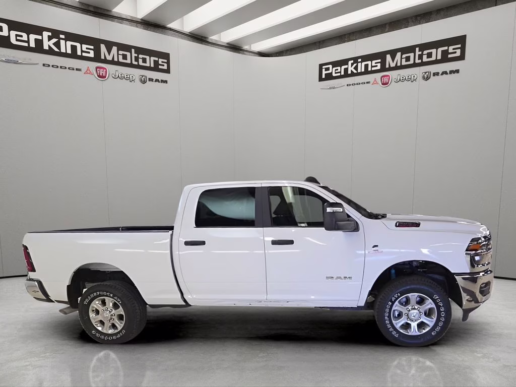 2025 Bright White Clearcoat Ram 2500 Big Horn 4X4 Truck