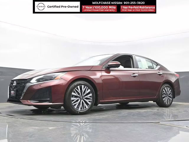 2024 Garnet Pearl Metallic Nissan Altima 2.5 SV FWD Sedan