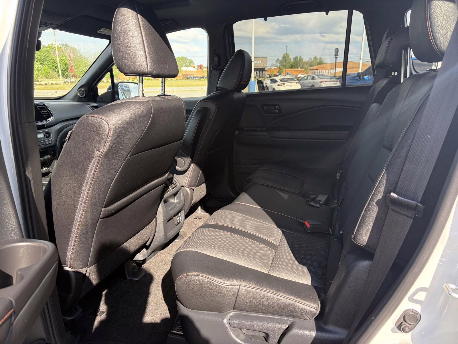 2022 Platinum White Pearl Honda Passport TrailSport AWD SUV