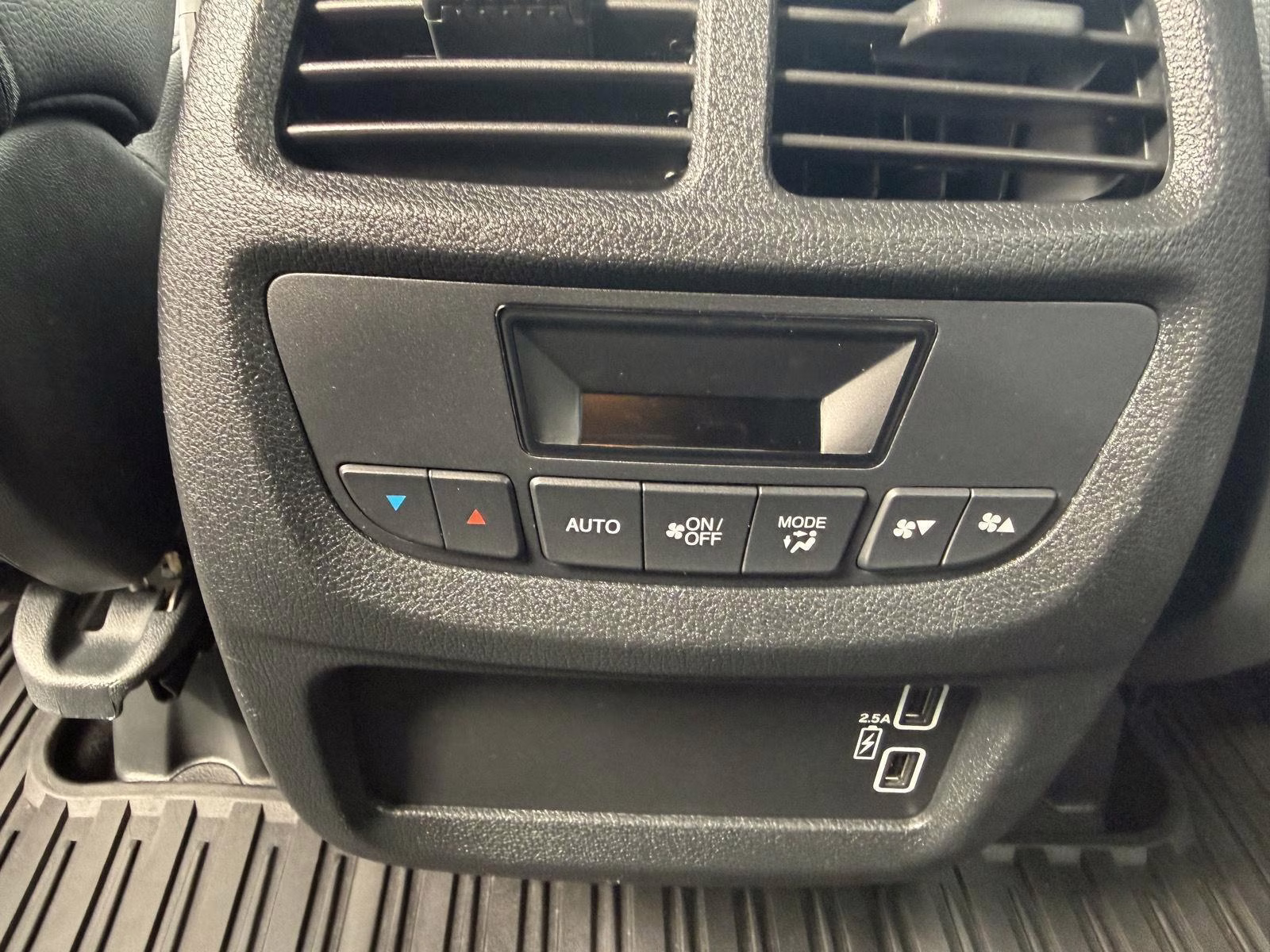 2022 Platinum White Pearl Honda Pilot TrailSport AWD SUV