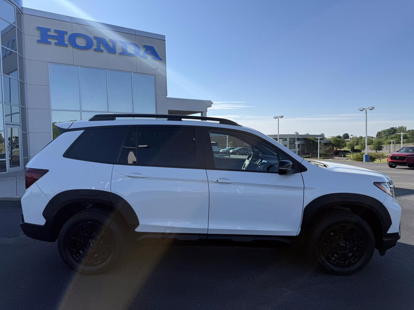 2022 Platinum White Pearl Honda Passport TrailSport AWD SUV