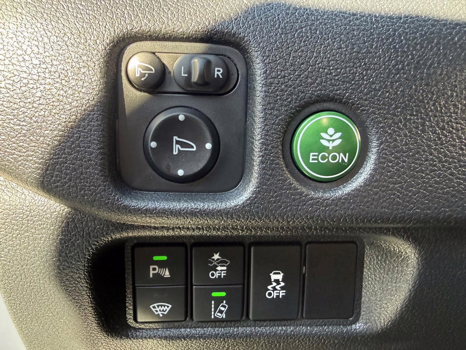 2022 Platinum White Pearl Honda Passport TrailSport AWD SUV