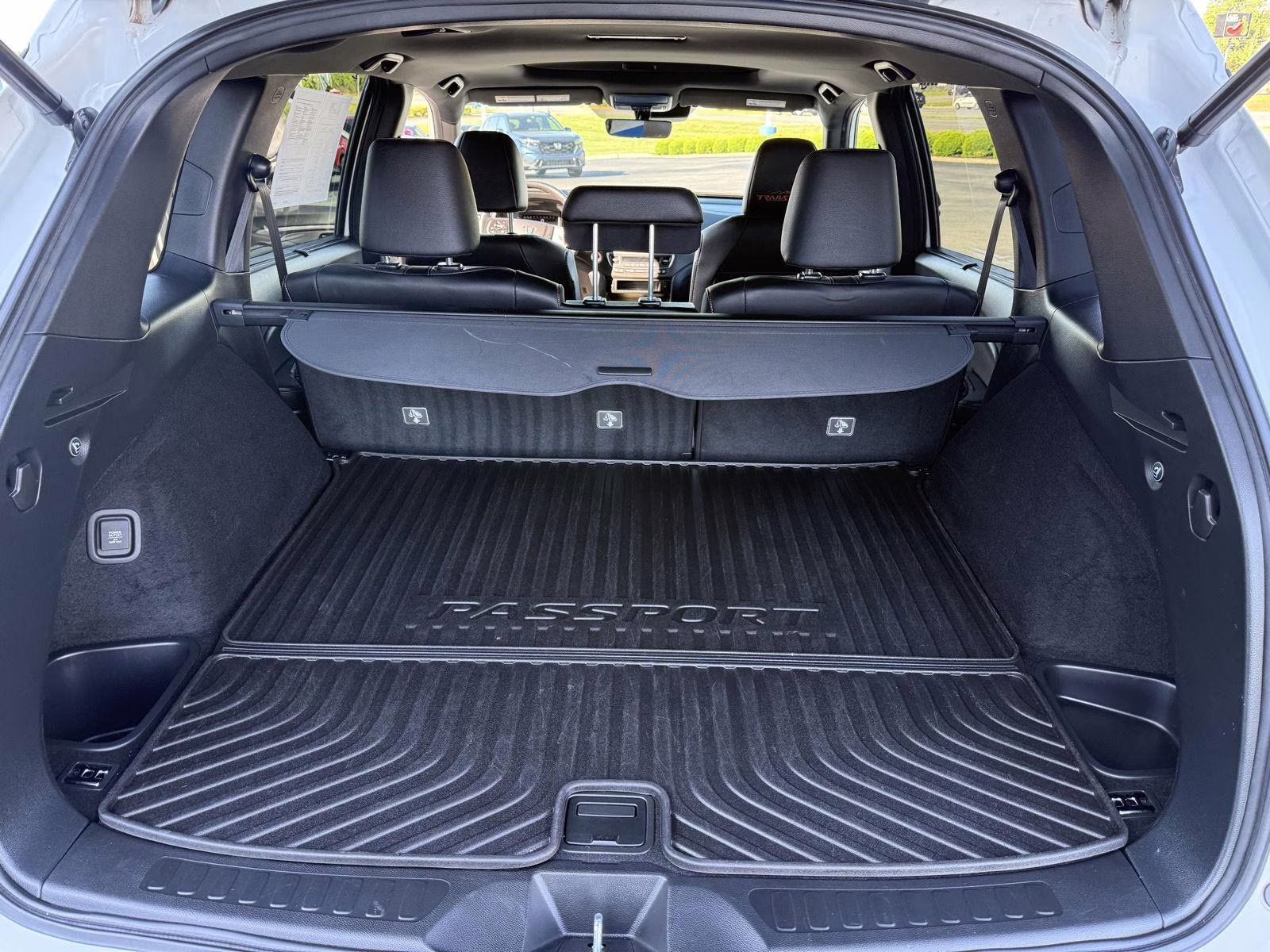2022 Platinum White Pearl Honda Passport TrailSport AWD SUV