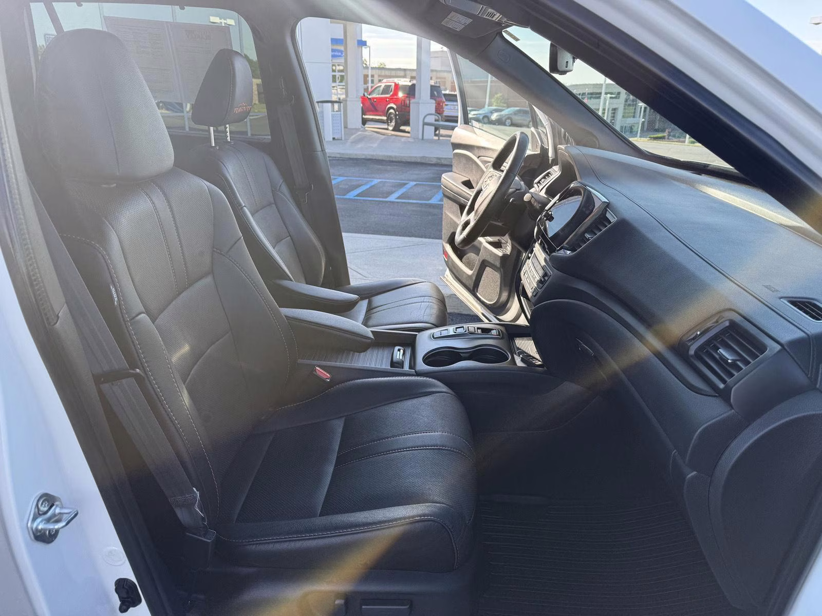2022 Platinum White Pearl Honda Passport TrailSport AWD SUV