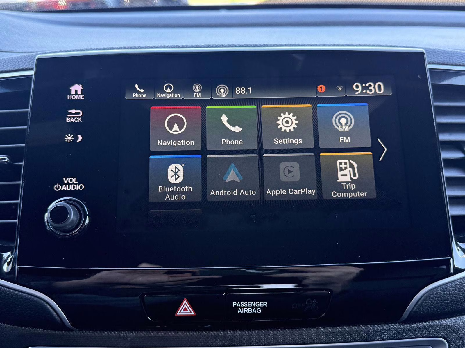 2022 Platinum White Pearl Honda Passport TrailSport AWD SUV