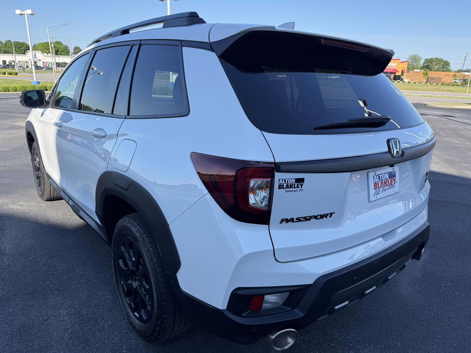2022 Platinum White Pearl Honda Passport TrailSport AWD SUV