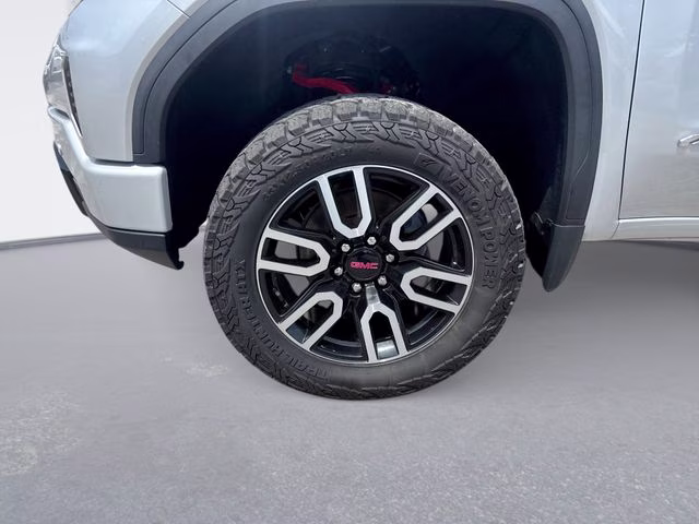2022 Quicksilver Metallic GMC Sierra 1500 AT4 4X4 Truck