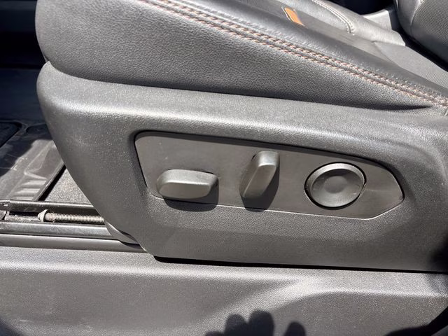 2022 Quicksilver Metallic GMC Sierra 1500 AT4 4X4 Truck