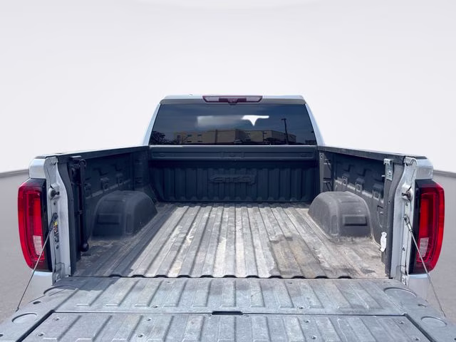 2022 Quicksilver Metallic GMC Sierra 1500 AT4 4X4 Truck