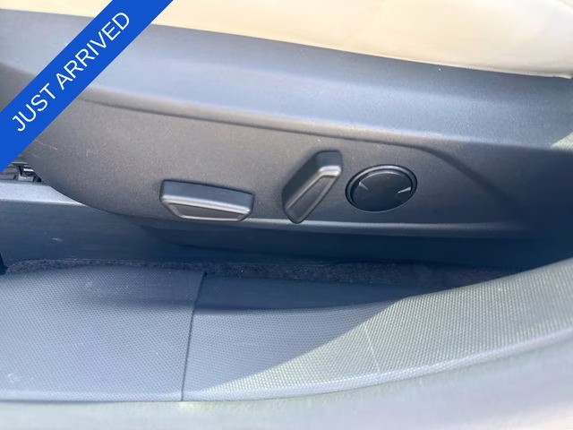 2024 White Metallic Ford Mustang Mach-E Premium RWD SUV