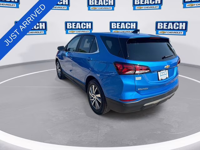 2024 Riptide Blue Chevrolet Equinox LT FWD SUV