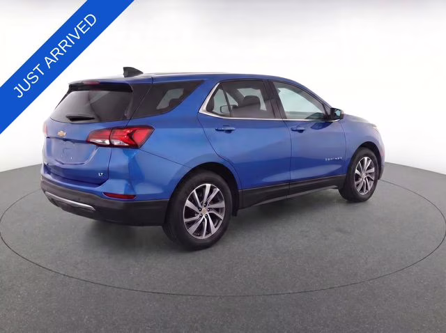 2024 Riptide Blue Chevrolet Equinox LT FWD SUV