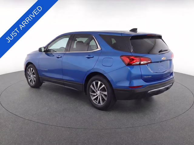 2024 Riptide Blue Chevrolet Equinox LT FWD SUV