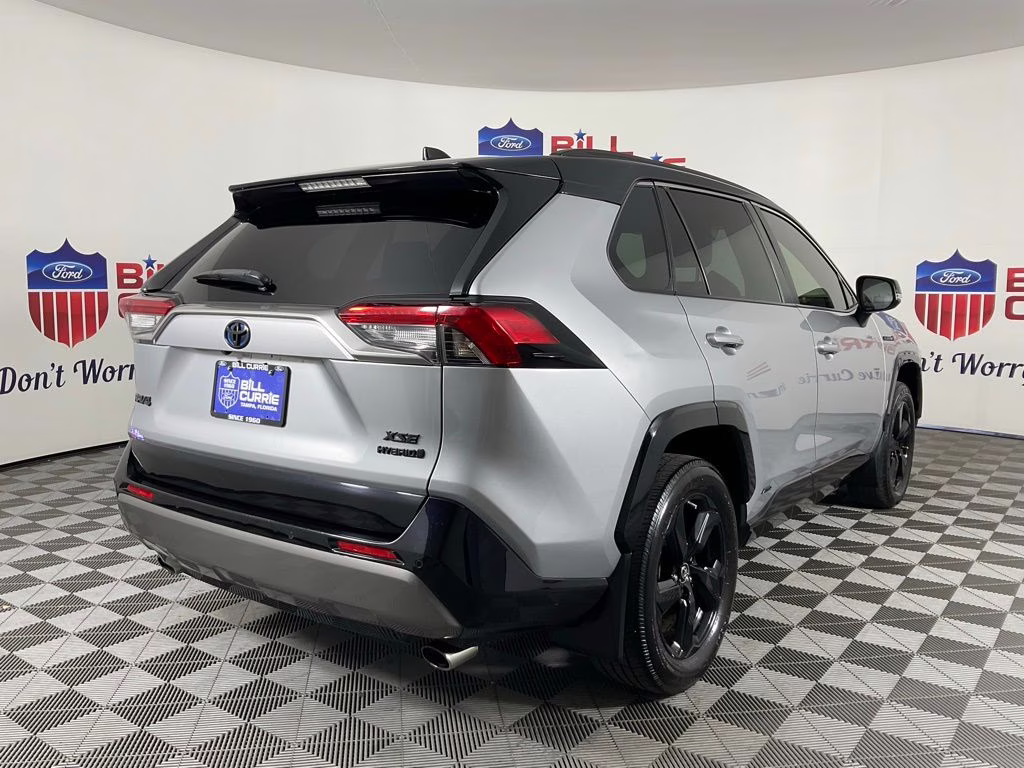 2019 Silver Sky Metallic Toyota RAV4 Hybrid XSE AWD SUV