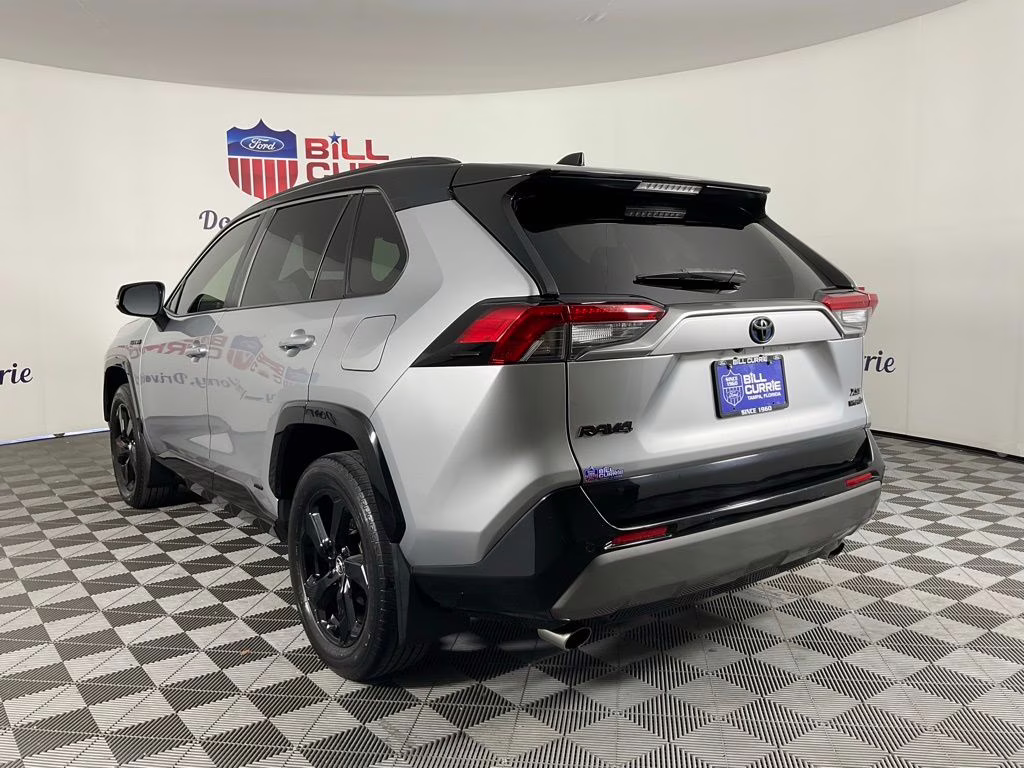 2019 Silver Sky Metallic Toyota RAV4 Hybrid XSE AWD SUV