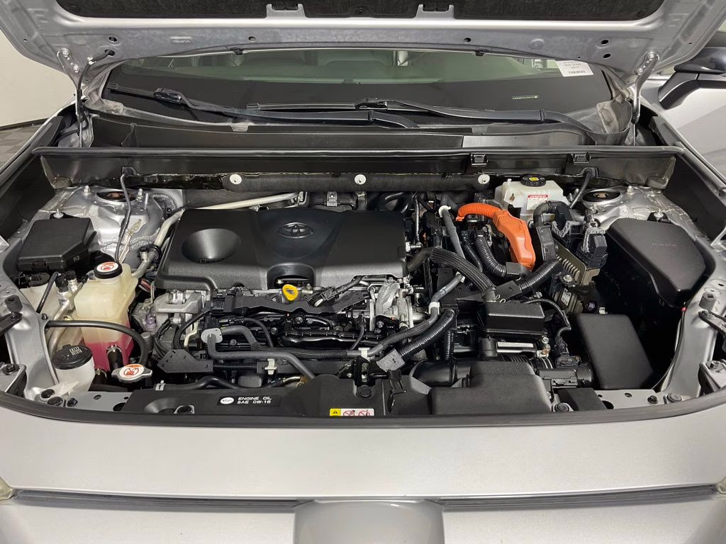 2019 Silver Sky Metallic Toyota RAV4 Hybrid XSE AWD SUV