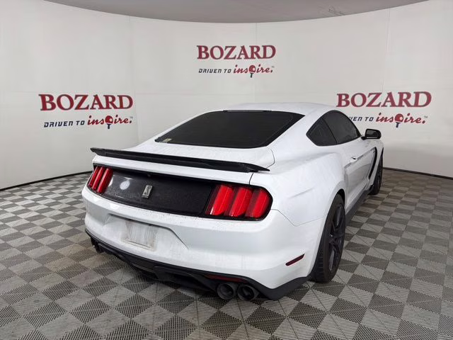 2017 Oxford White Ford Mustang Shelby GT350 RWD Coupe