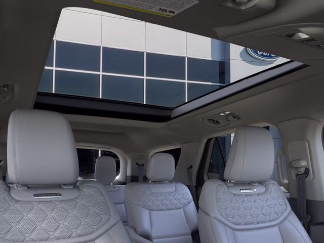 2026 Space White Metallic Ford Explorer Platinum 4X4 SUV