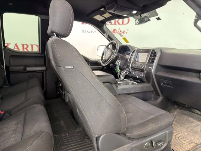 2018 Oxford White Ford F-150 XLT 4X4 Truck