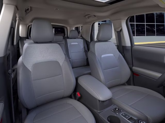 2026 Oxford White Ford Bronco Sport Badlands 4X4 SUV