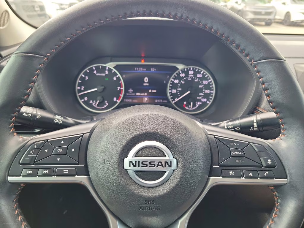 2023 Scarlet Nissan Sentra SR FWD Sedan