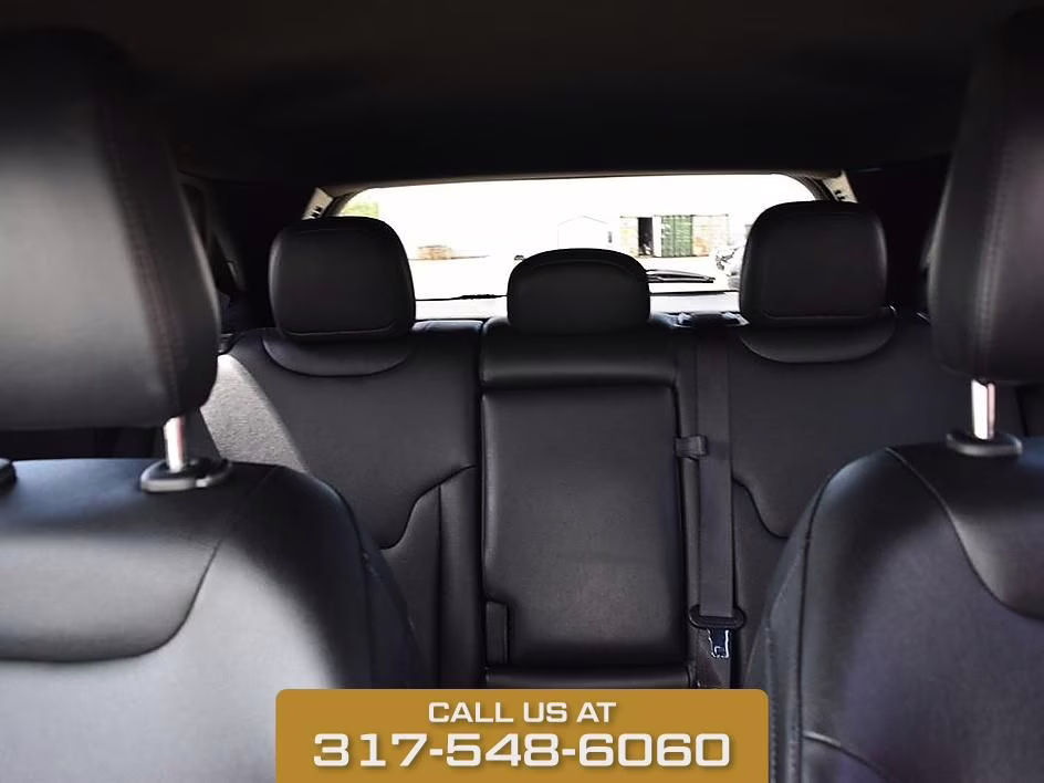 2025 Red Hot Pearlcoat Jeep Compass Limited 4X4 SUV