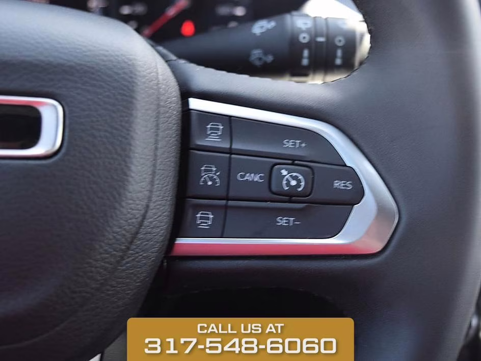 2025 Red Hot Pearlcoat Jeep Compass Limited 4X4 SUV