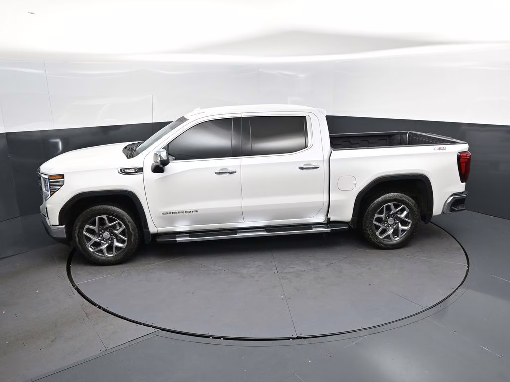 2023 White Frost GMC Sierra 1500 SLT 4X4 Truck