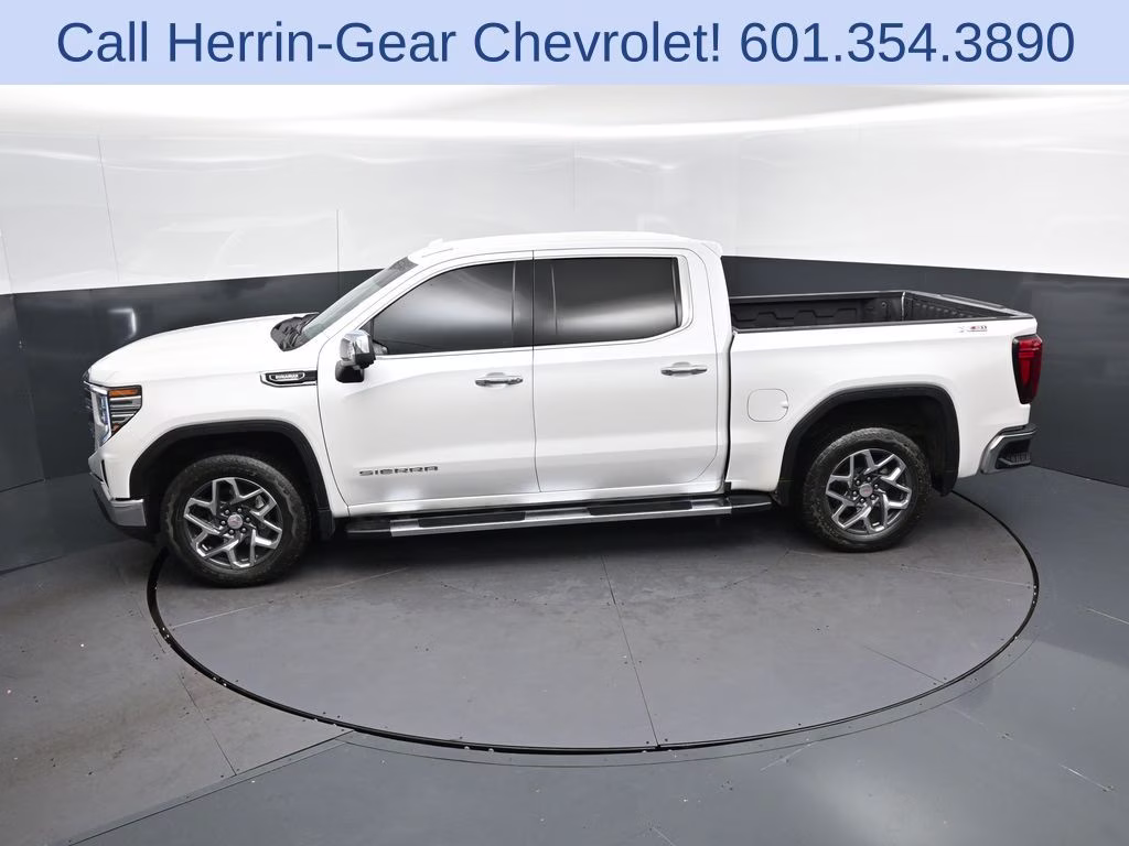 2023 White Frost GMC Sierra 1500 SLT 4X4 Truck