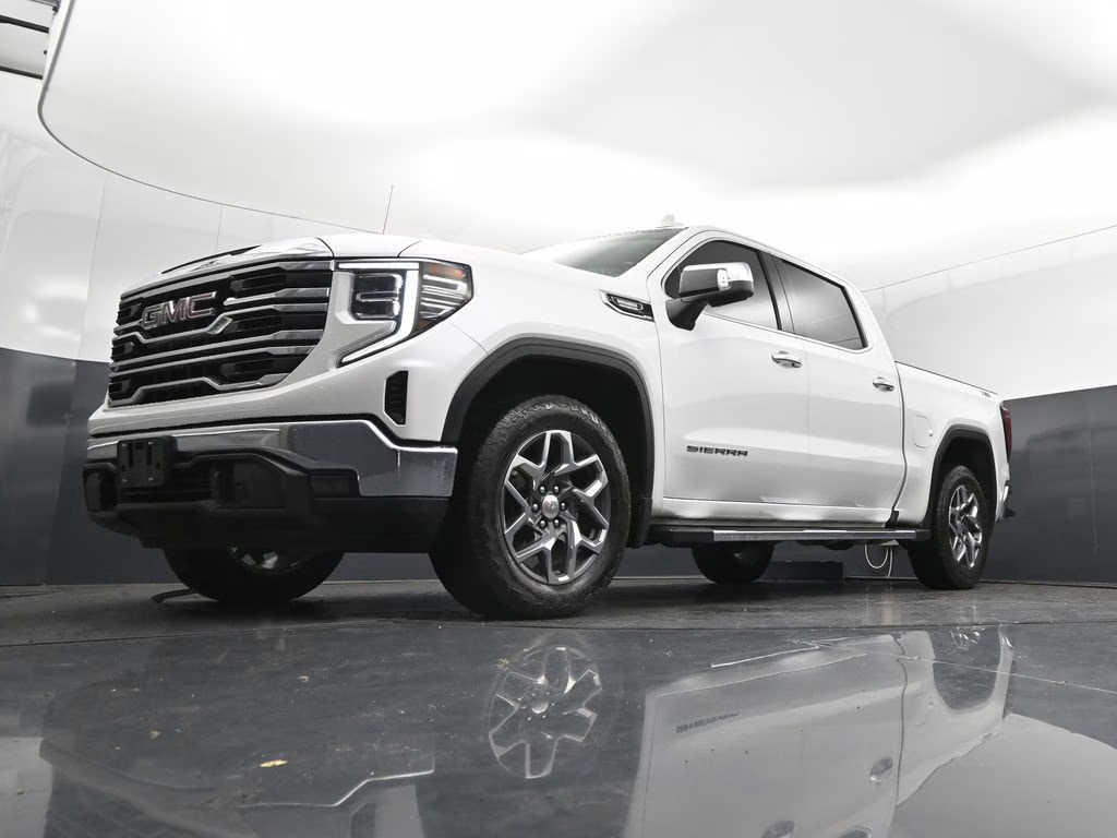 2023 White Frost GMC Sierra 1500 SLT 4X4 Truck