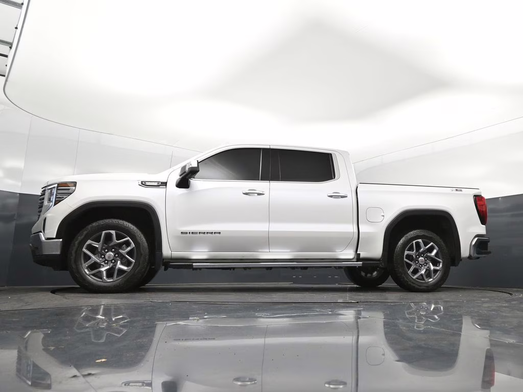 2023 White Frost GMC Sierra 1500 SLT 4X4 Truck