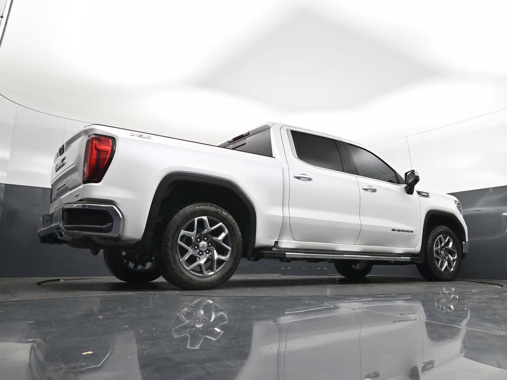 2023 White Frost GMC Sierra 1500 SLT 4X4 Truck