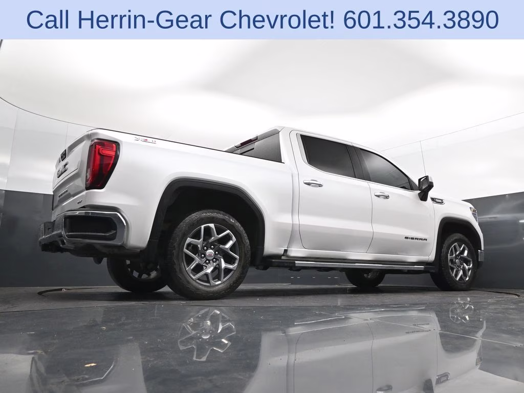 2023 White Frost GMC Sierra 1500 SLT 4X4 Truck