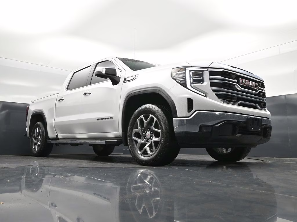 2023 White Frost GMC Sierra 1500 SLT 4X4 Truck