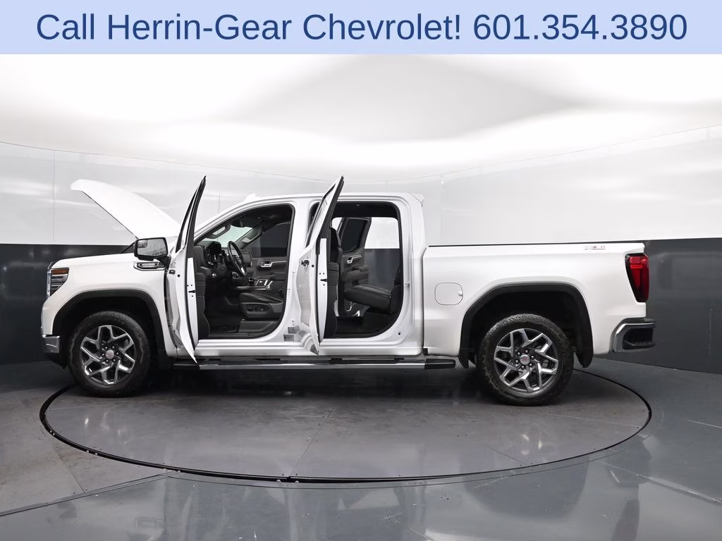 2023 White Frost GMC Sierra 1500 SLT 4X4 Truck