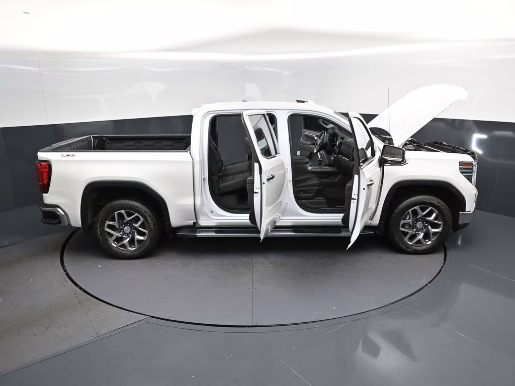 2023 White Frost GMC Sierra 1500 SLT 4X4 Truck
