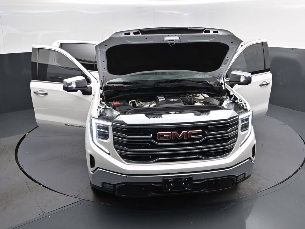 2023 White Frost GMC Sierra 1500 SLT 4X4 Truck