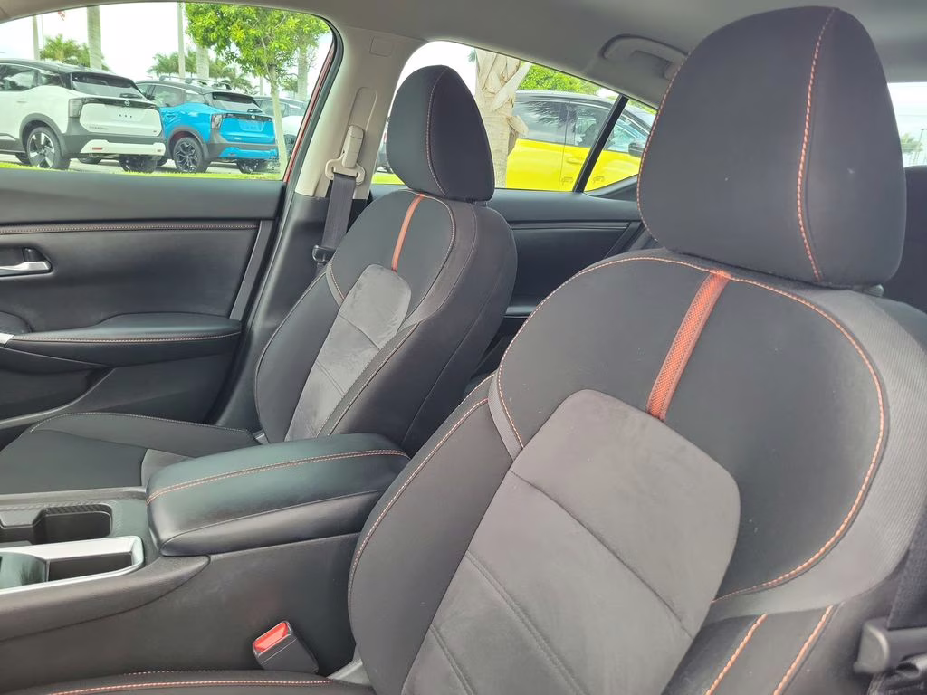 2023 Scarlet Nissan Sentra SR FWD Sedan