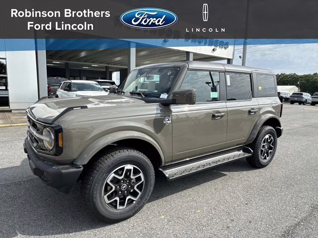 2026 Gray Ford Bronco Outer Banks 4X4 SUV