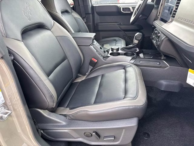 2026 Gray Ford Bronco Outer Banks 4X4 SUV