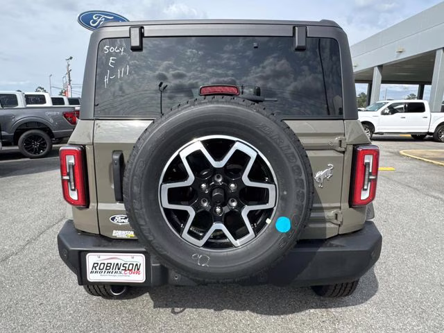 2026 Gray Ford Bronco Outer Banks 4X4 SUV