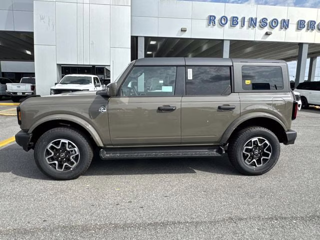 2026 Gray Ford Bronco Outer Banks 4X4 SUV